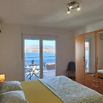 Large Seaview Apt, 150m To Beach, 4km From - Nora アパート *