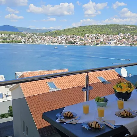 Large Seaview Apt, 150m To Beach, 4km From - Nora Τρογκίρ