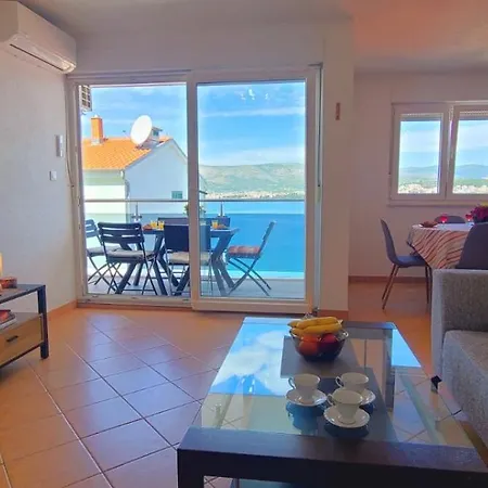 Large Seaview Apt, 150m To Beach, 4km From - Nora Апартаменти *